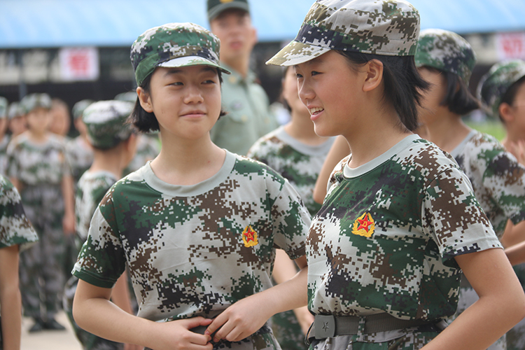 图片4：微笑面对艰难困苦.JPG