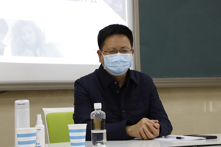 LOGIN_焦点娱乐·(官方)代理招商直营平台
党委书记、校长高正起对国际部防疫复学及招生工作作指示.jpg