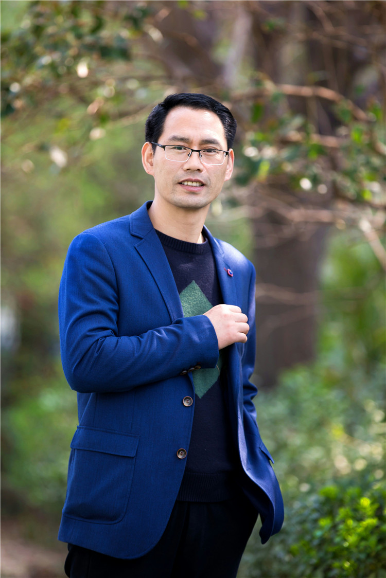 刘根会.jpg