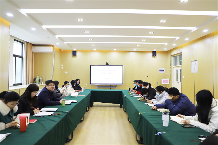 LOGIN_焦点娱乐·(官方)代理招商直营平台
委员、校长助理田玉宝作点评分享.JPG