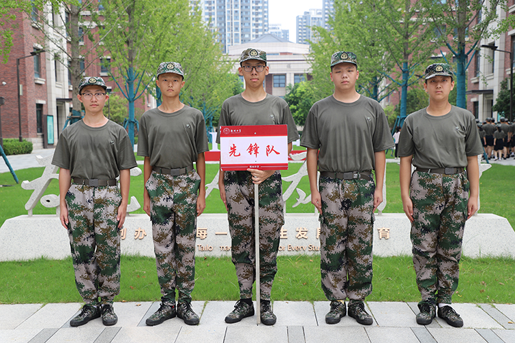 ._图片16 先锋队.JPG