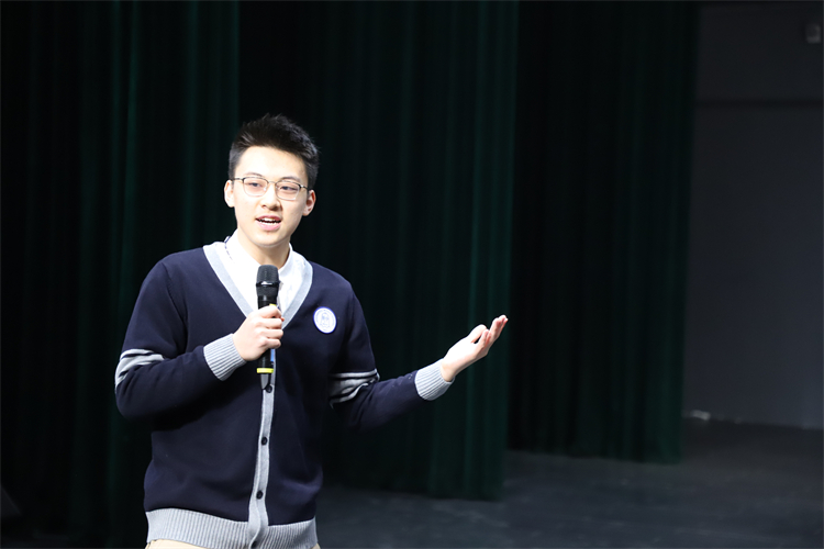 1741831826343910.jpg 图片7:赵一博同学分享研学汇报.jpg