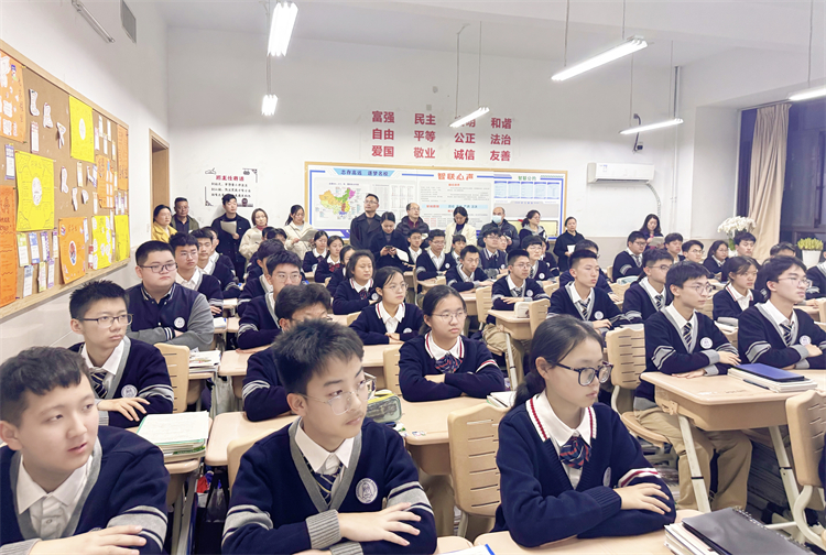 1742543296182468.jpg 图8:班级风采.jpg