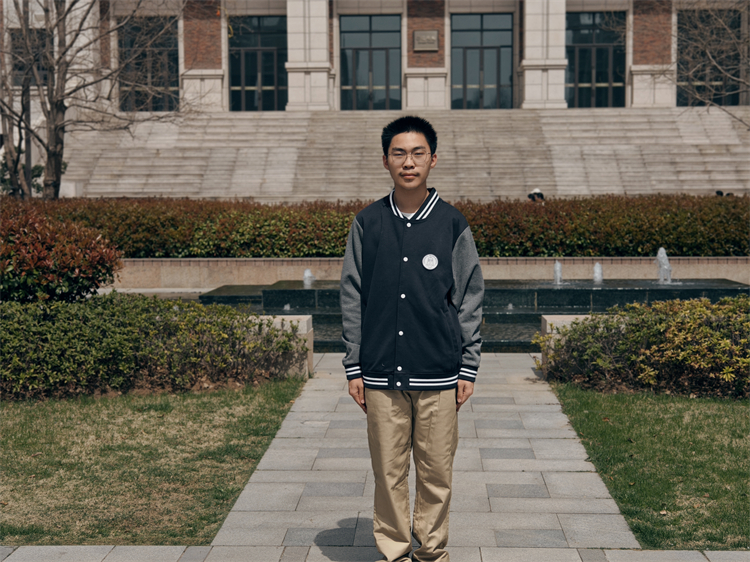 1743040251974618.jpg 51b0b60d032c79aee8058893a6247af.jpg