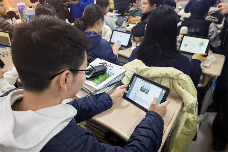 图01 学生自主选课.jpg